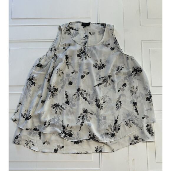 Lane Bryant Tops - Lane Bryant Flowy Floral Sleeveless Peep Neck Blouse Size 18 White Black Gray